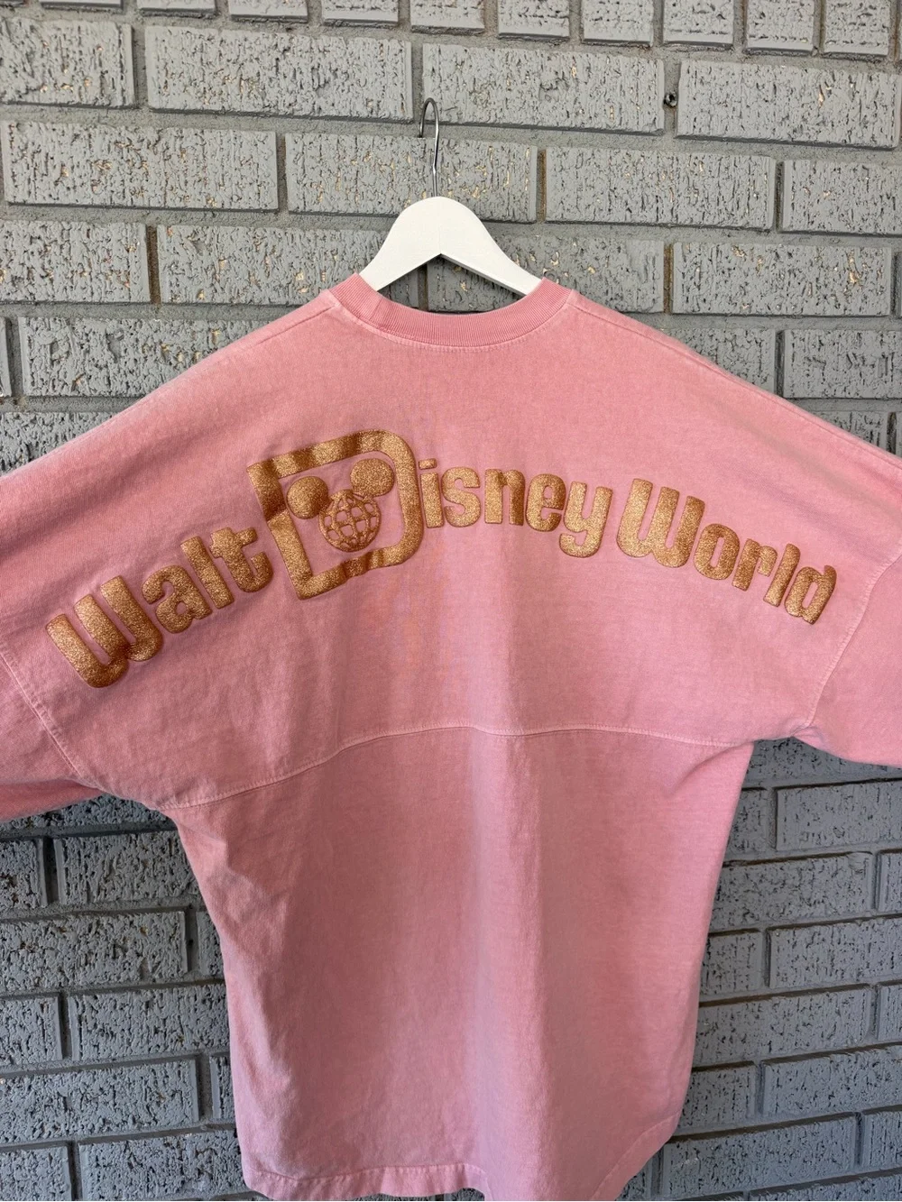 Walt Disney World Spirit Jersey Briar Rose Pink Gold Glitter Logo Size Small